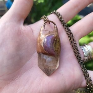 CRYSTAL DESTASH Rutilated quartz point pendant
